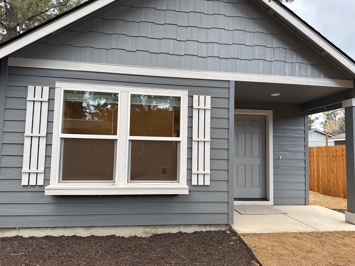 Bend House: 832 SE 6th Street unit #2