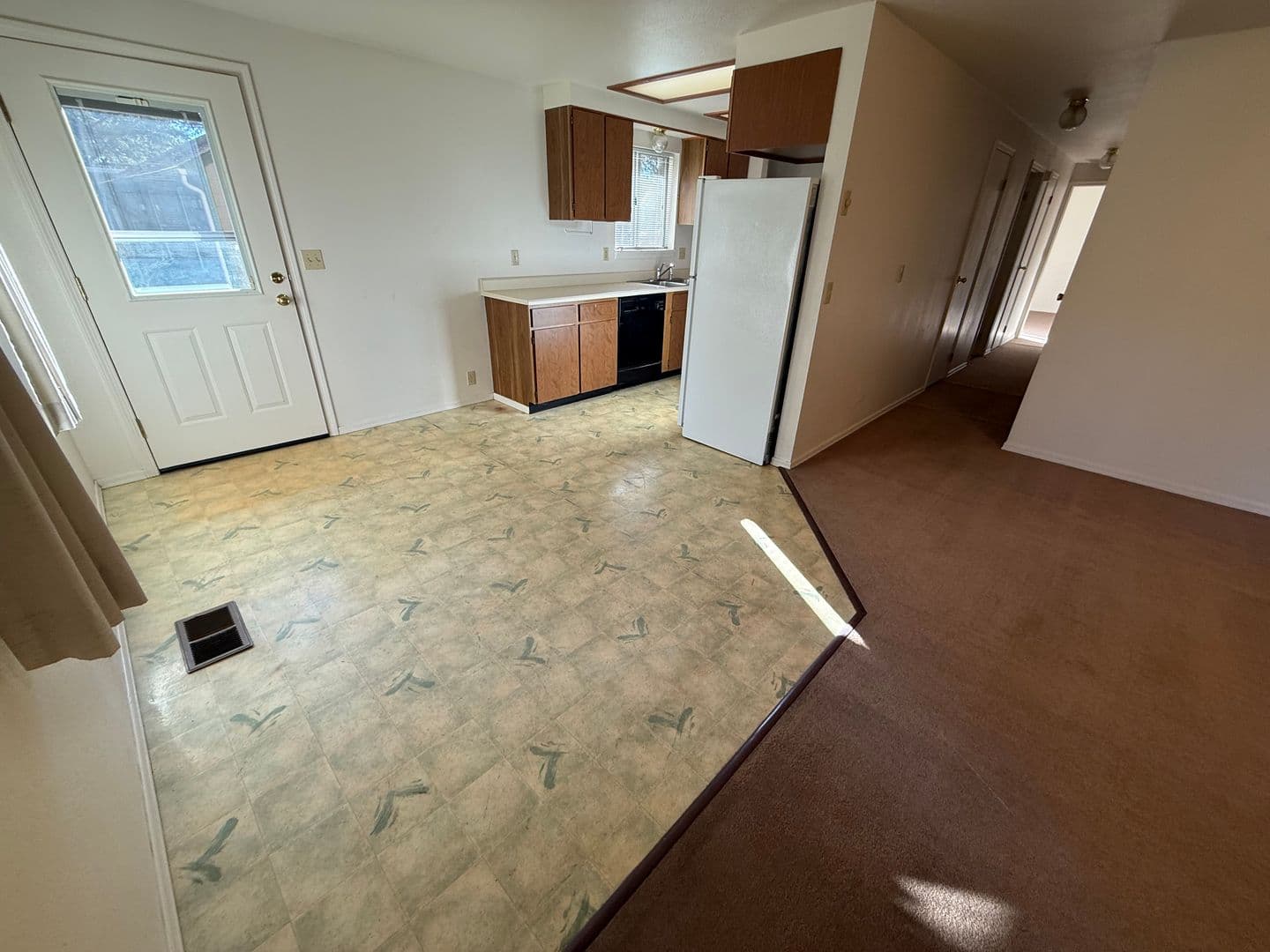 Bend House: 1469 NW Kingston