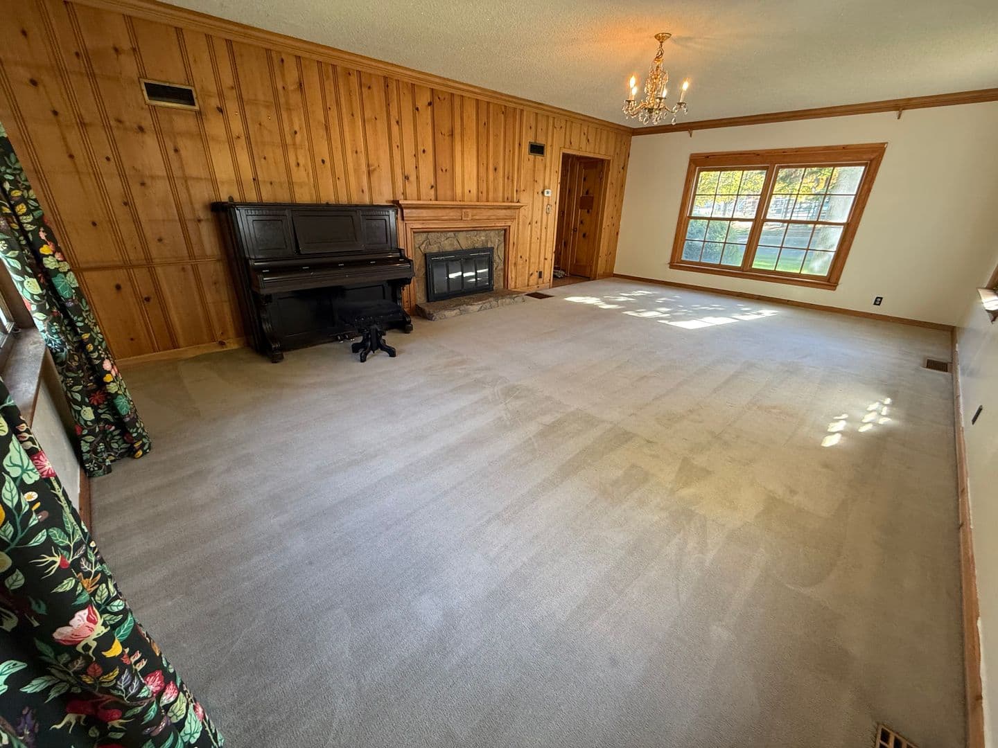 Bend House: 525 NW Broadway