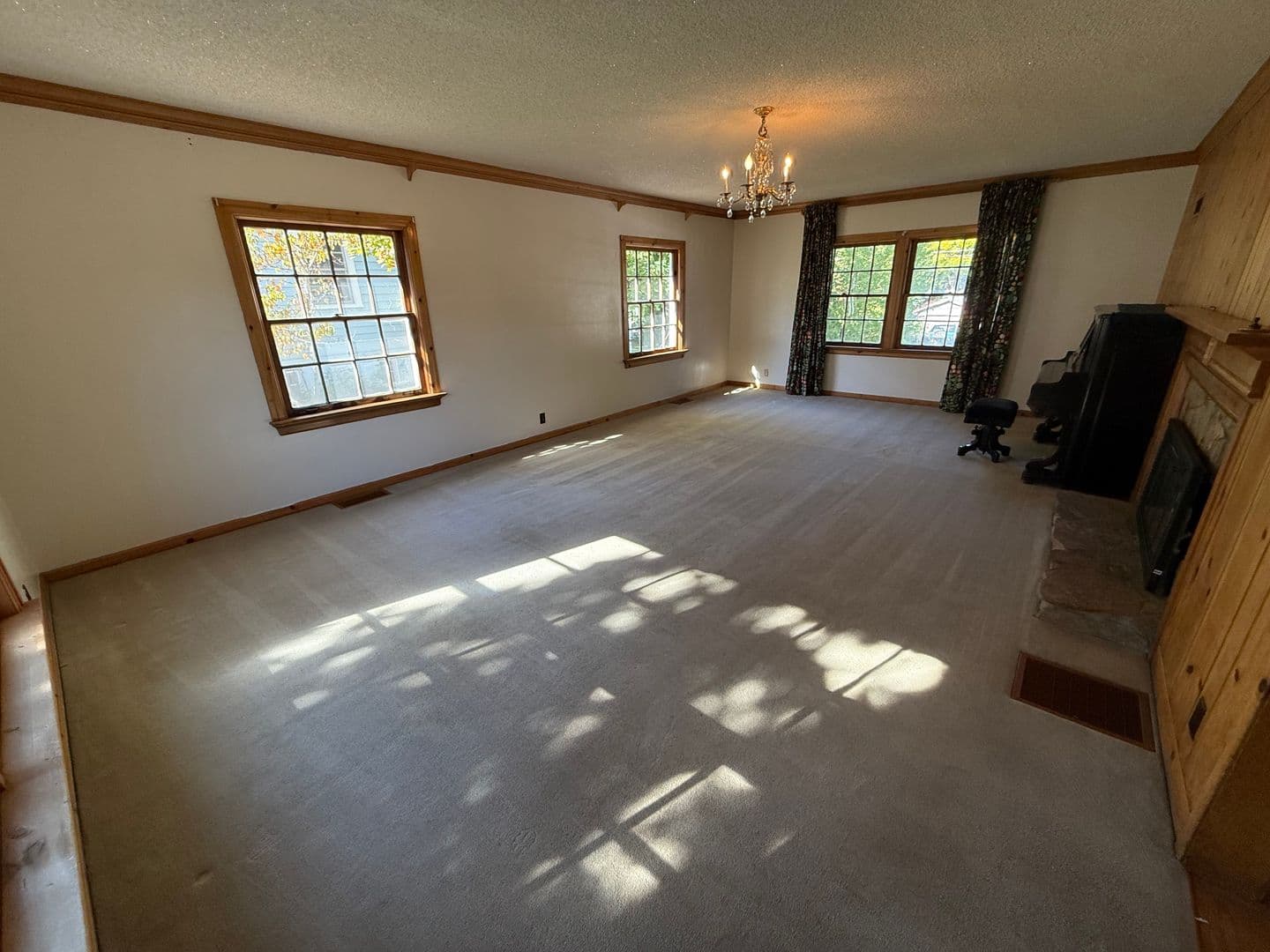 Bend House: 525 NW Broadway