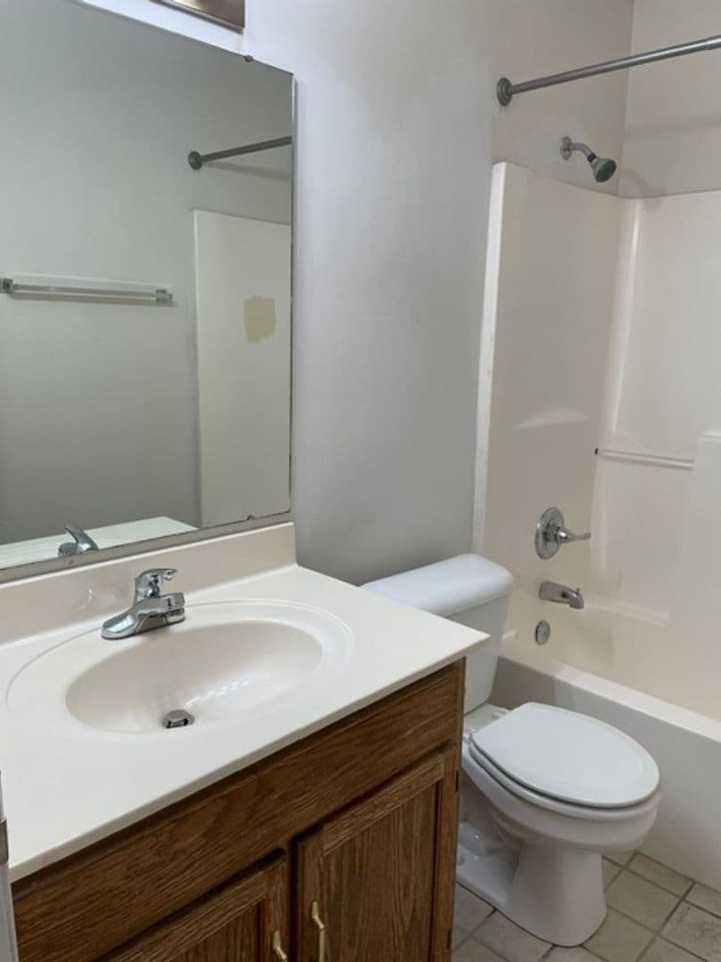 Cleveland Apartment: 2740-2746 Blue Springs Rd SE