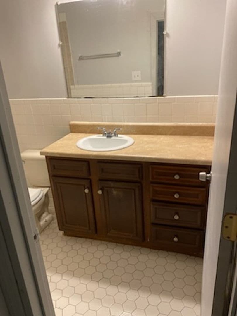 Cleveland Apartment: 1500 Mohawk Ct 1-4 NW