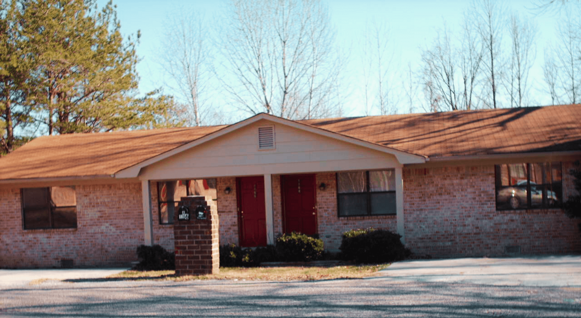Cleveland Apartment: 1164/1166 Hamilton Circle