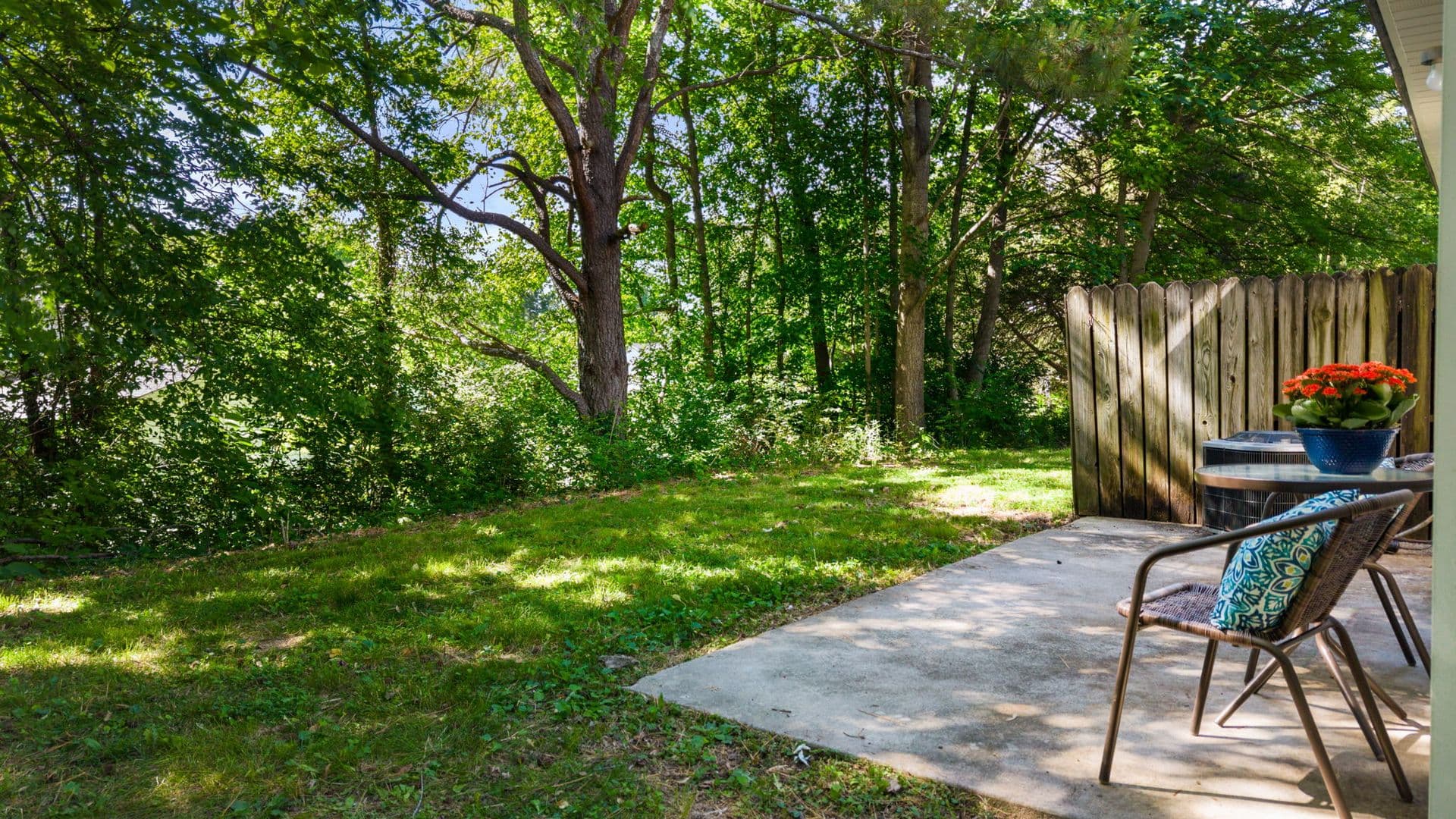 Cleveland Apartment: 3354/3356 Steeple Circle