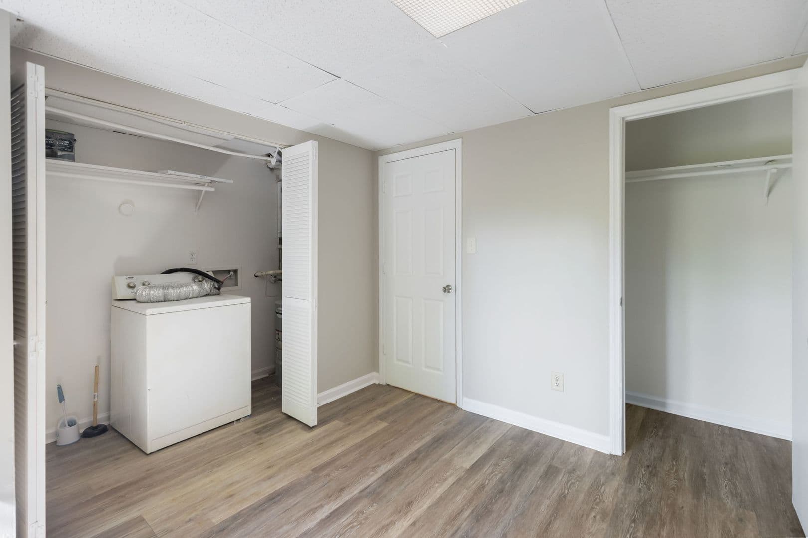 Cleveland Apartment: 3354/3356 Steeple Circle
