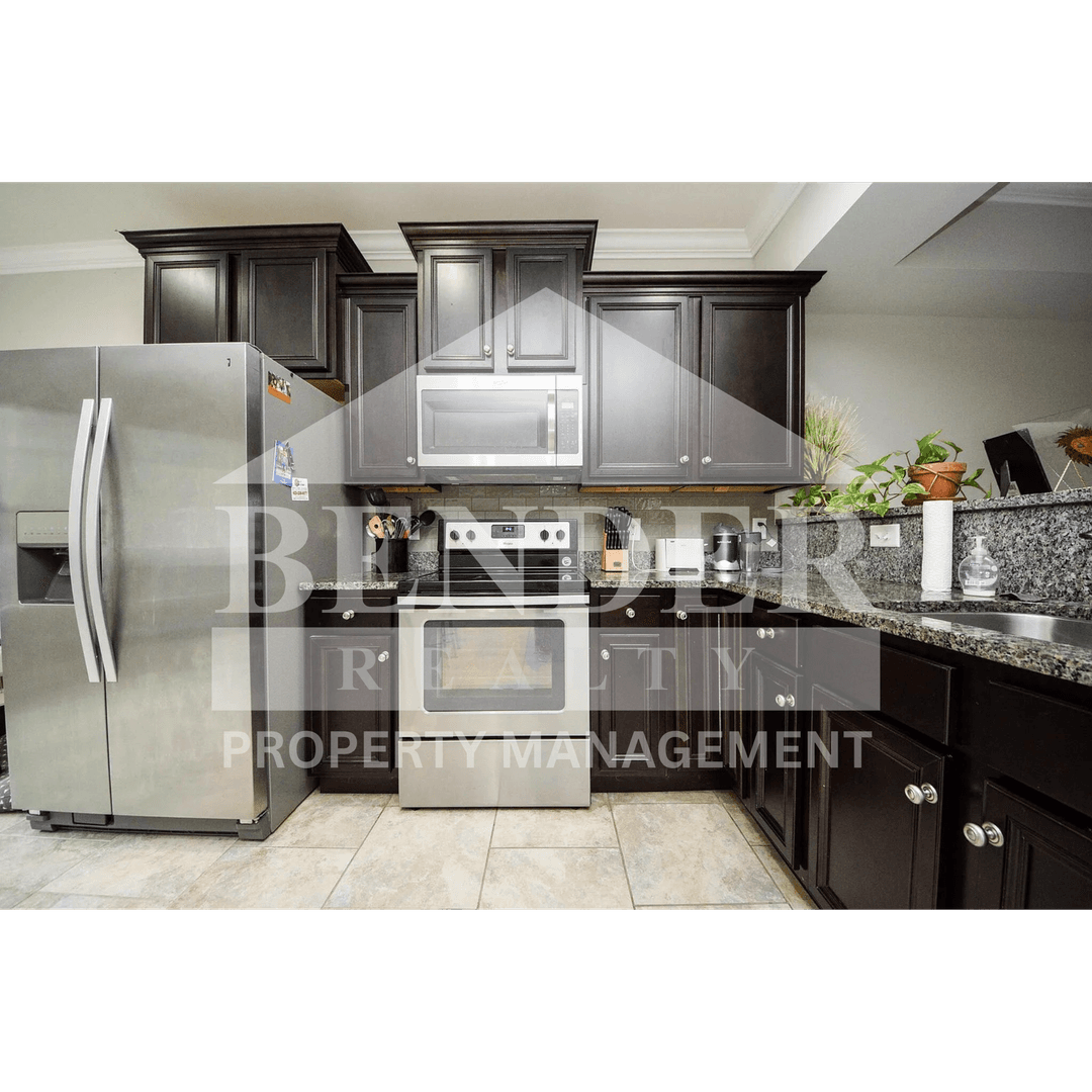 Cleveland Townhome: 246 Bellingham Dr.