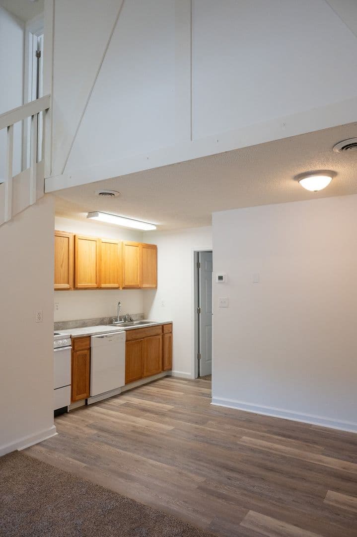 Cleveland Apartment: 3366/3368 Steeple Circle