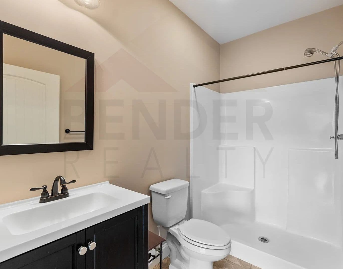 Cleveland House: 157 Belle Chase Way NE