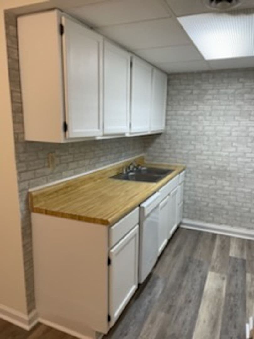 Cleveland Apartment: 3326/3328 Steeple Circle