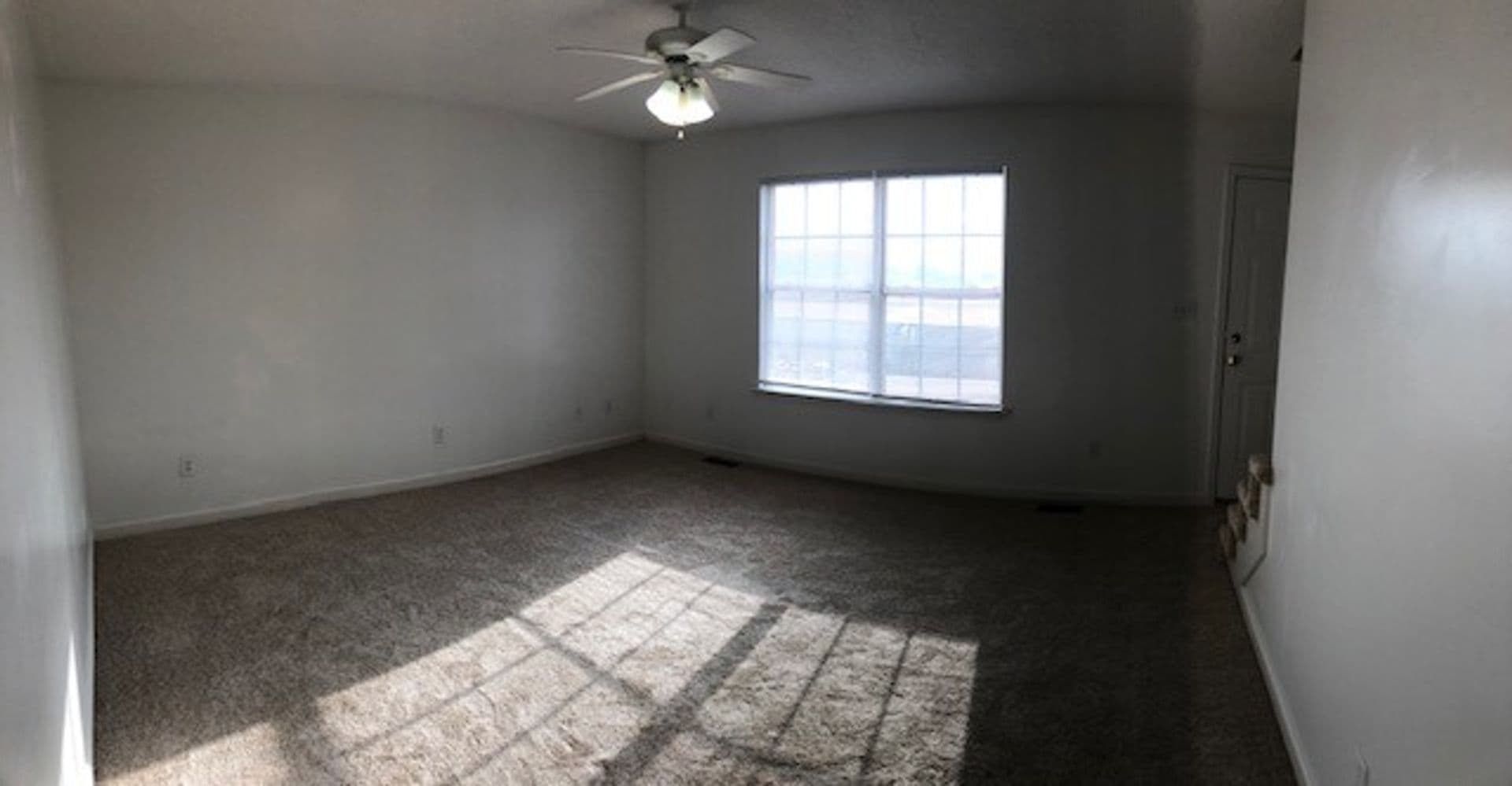 Cleveland Apartment: 1095/1097 Urbane Rd
