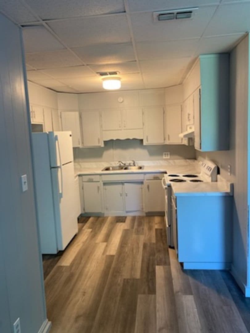 Cleveland Apartment: 1500 Mohawk Ct 1-4 NW