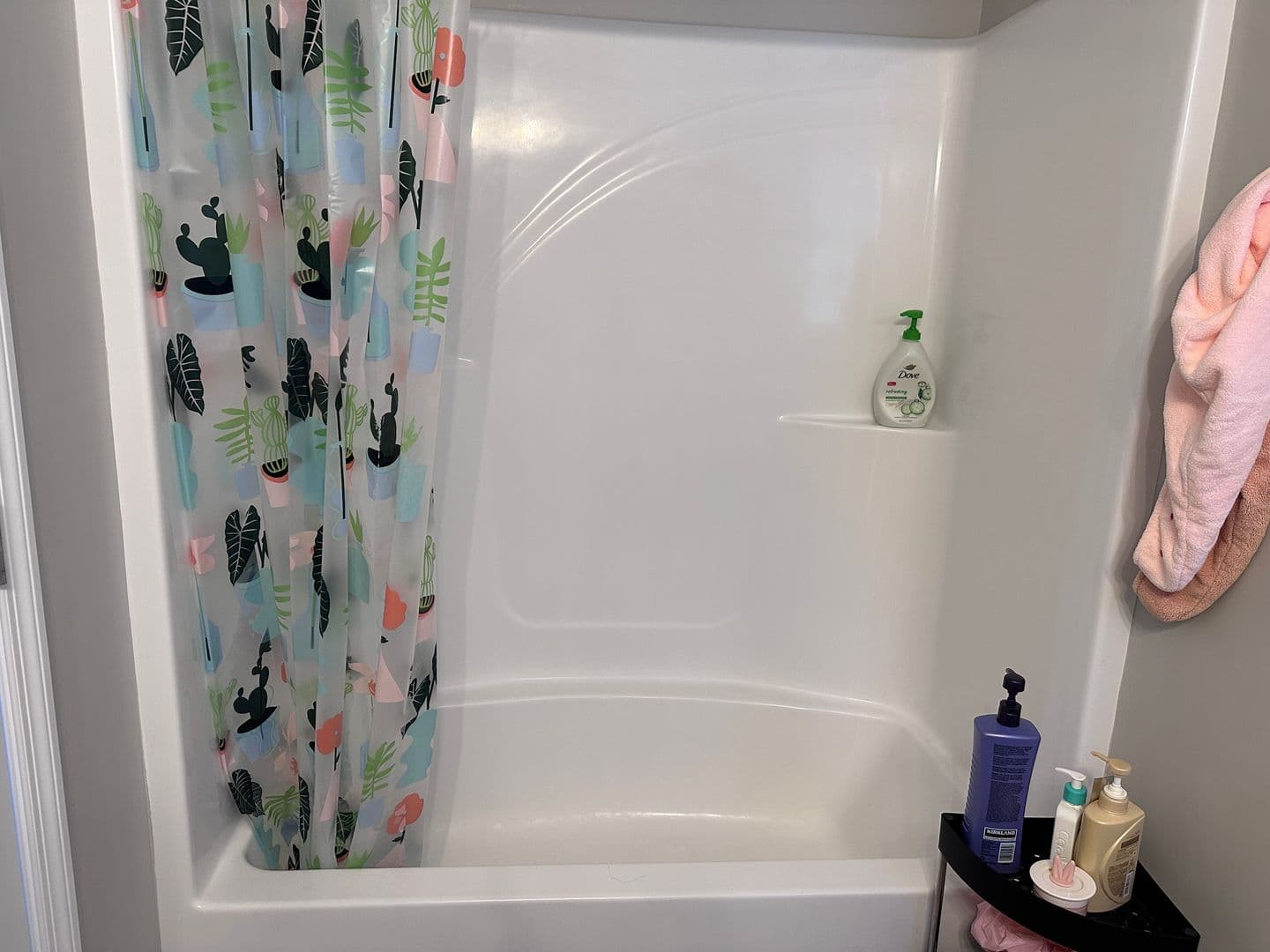 Cleveland Townhome: 437 Bellingham Dr. NE