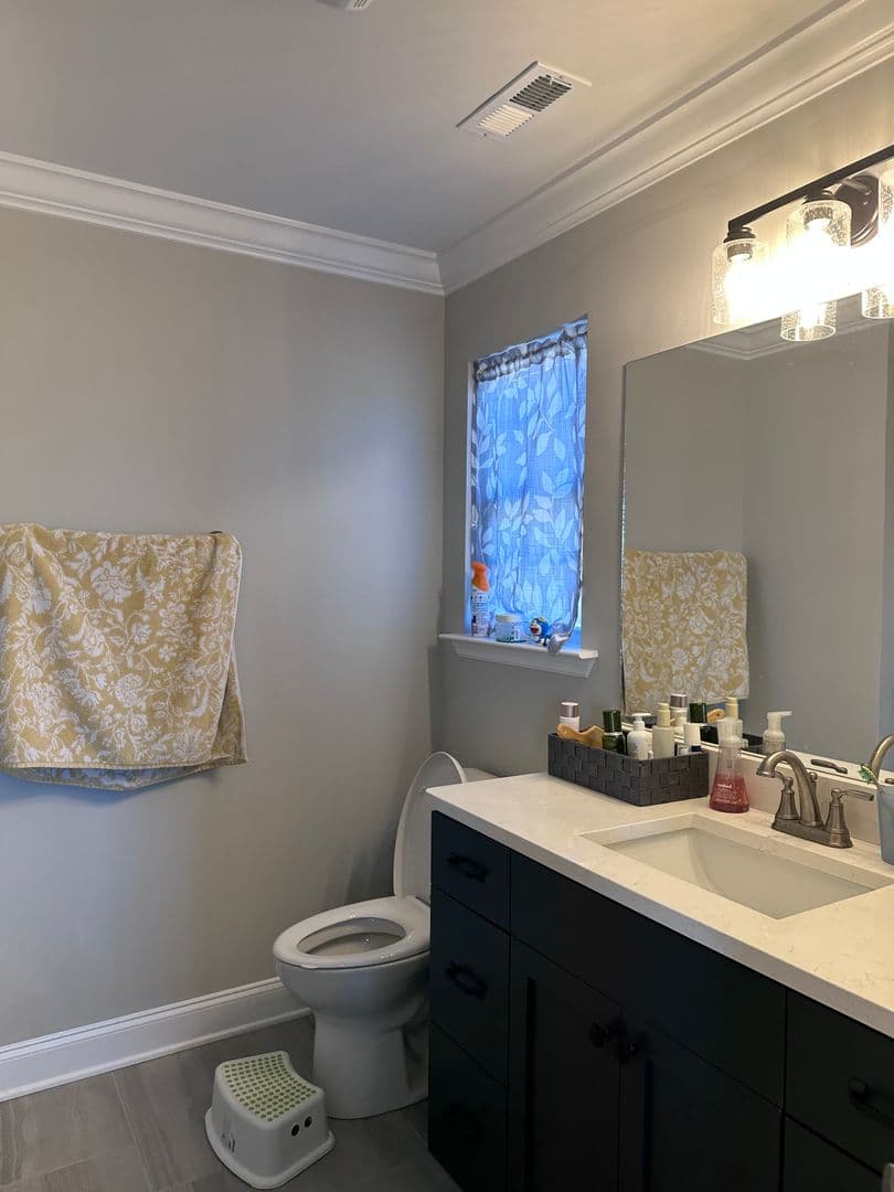 Cleveland Townhome: 437 Bellingham Dr. NE