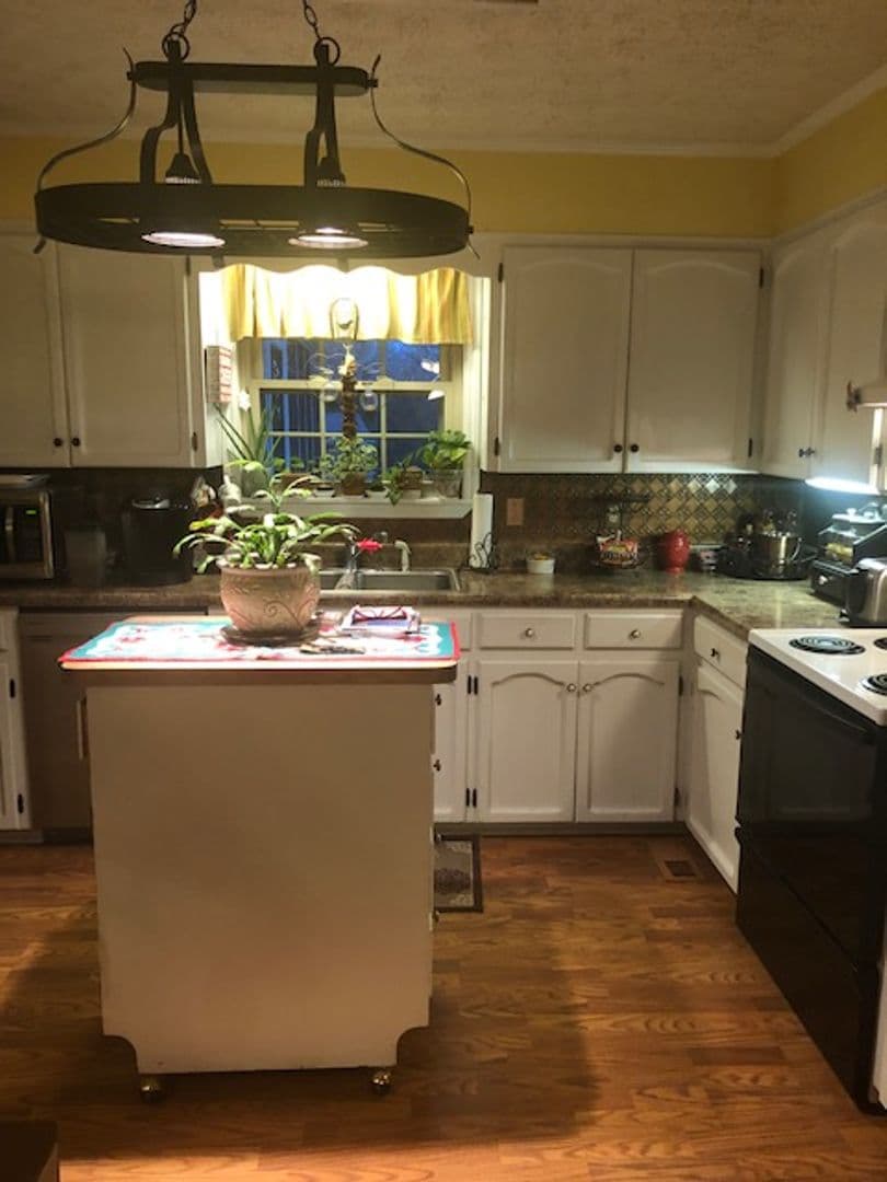 Cleveland House: 3530 Freewill Rd. NW