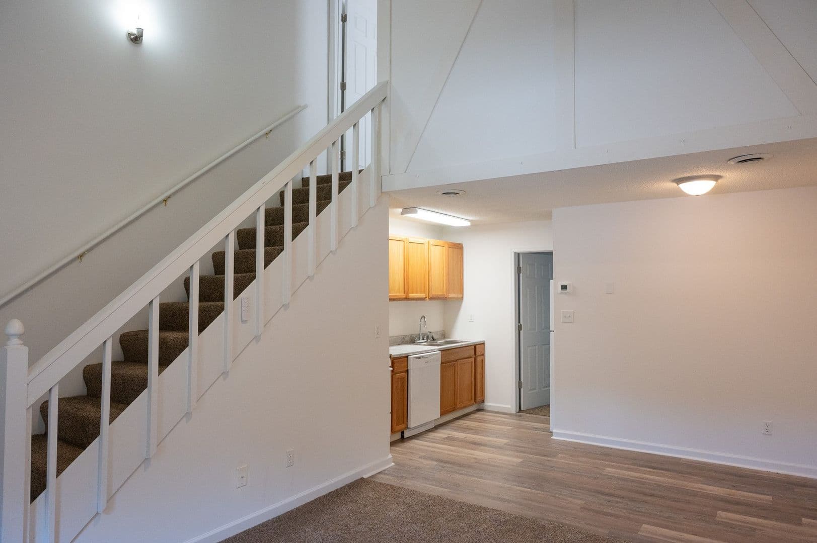 Cleveland Apartment: 3362/3364 Steeple Circle