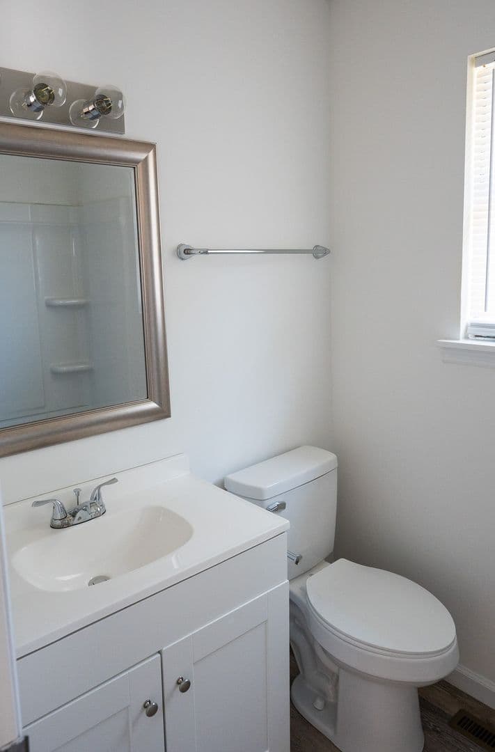 Cleveland Apartment: 3305/3307 Steeple Circle