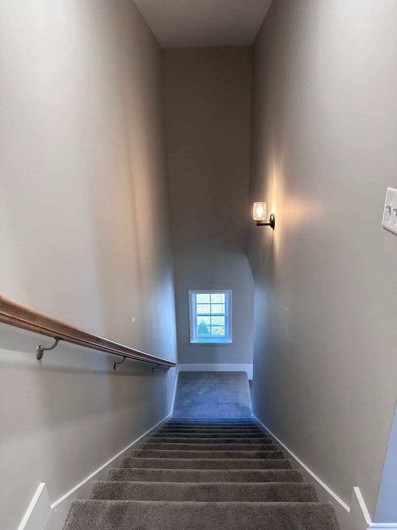 Cleveland Townhome: 437 Bellingham Dr. NE