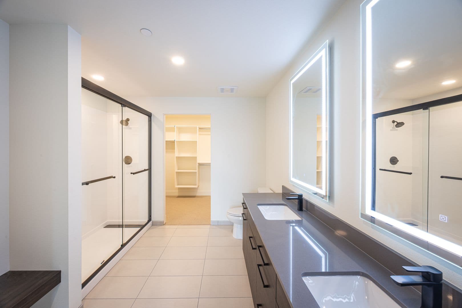 Eugene Apartment: 185 Fairway Loop