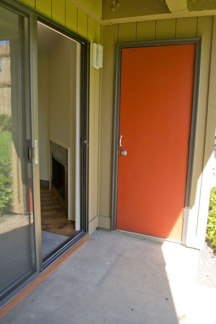 Eugene Apartment: 1800 Cal Young Road