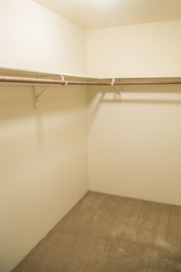 Eugene Apartment: 1800 Cal Young Road