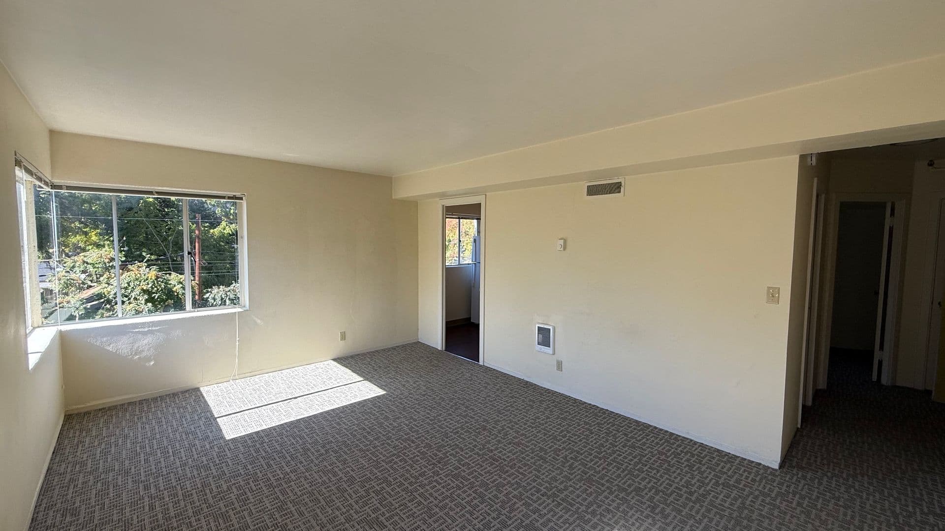 Eugene Apartment: 1040-1050 Ferry St