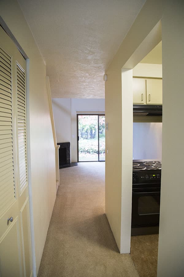 Eugene Apartment: 1800 Cal Young Road