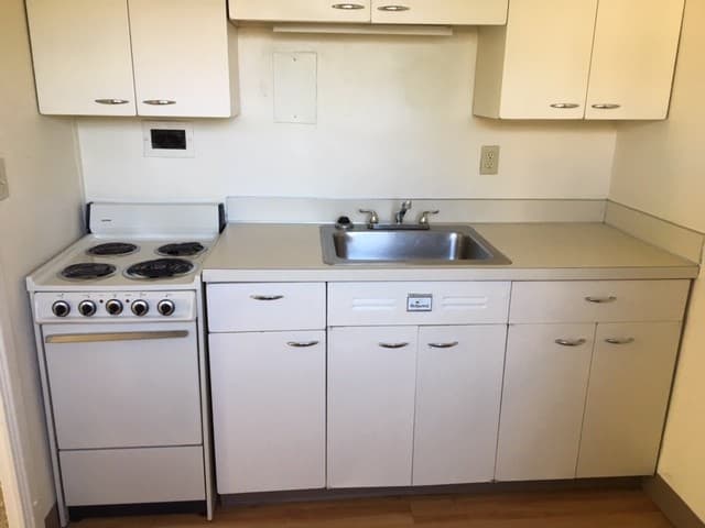 Eugene Apartment: 1040-1050 Ferry St
