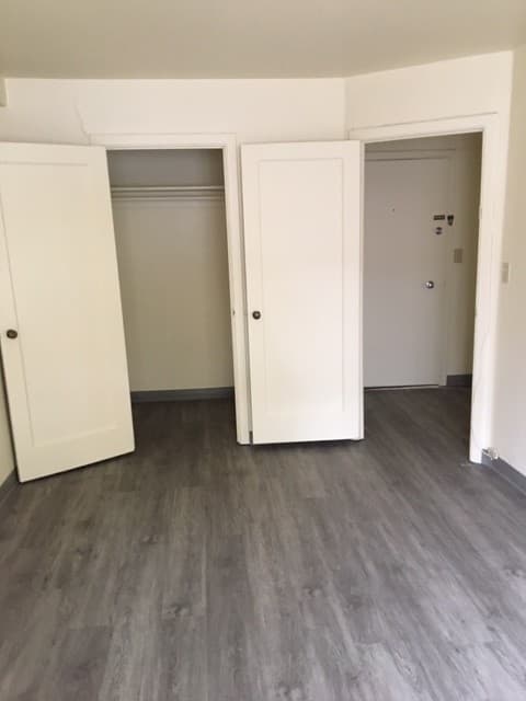 Eugene Apartment: 1040-1050 Ferry St