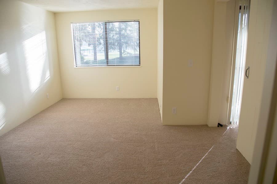 Eugene Apartment: 1800 Cal Young Road
