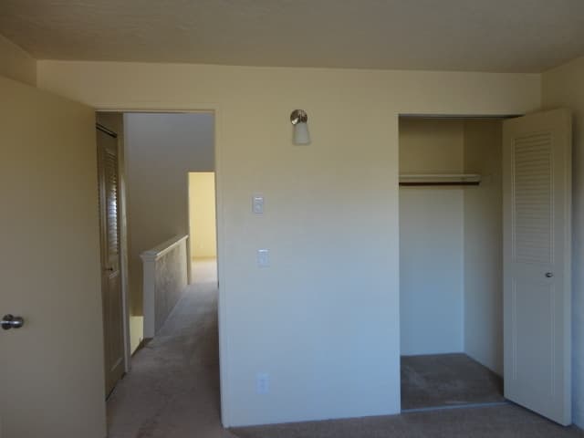 Eugene Apartment: 1800 Cal Young Road