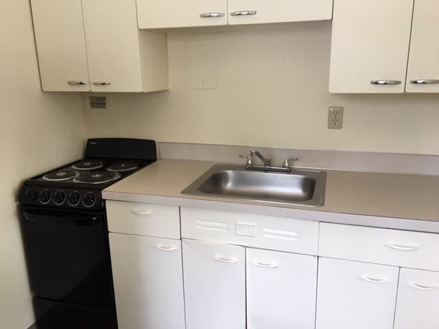 Eugene Apartment: 1040-1050 Ferry St