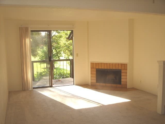 Eugene Apartment: 1800 Cal Young Road
