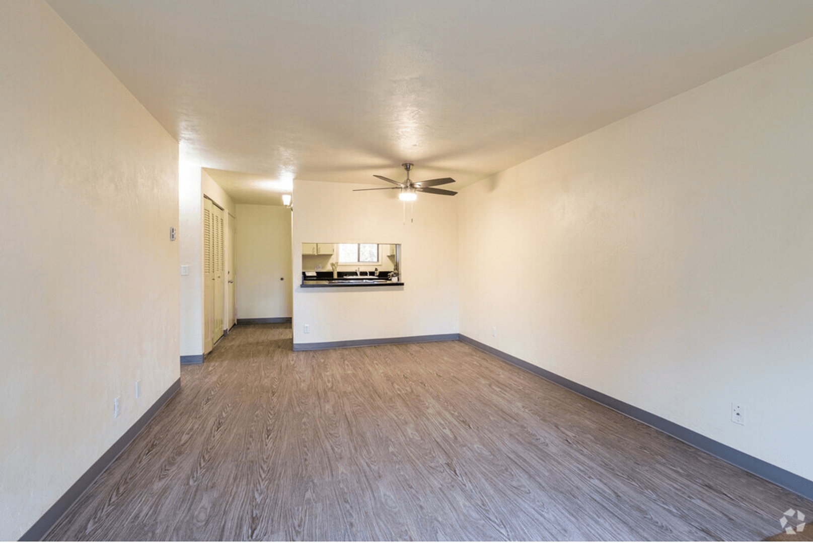 Eugene Apartment: 1800 Cal Young Road