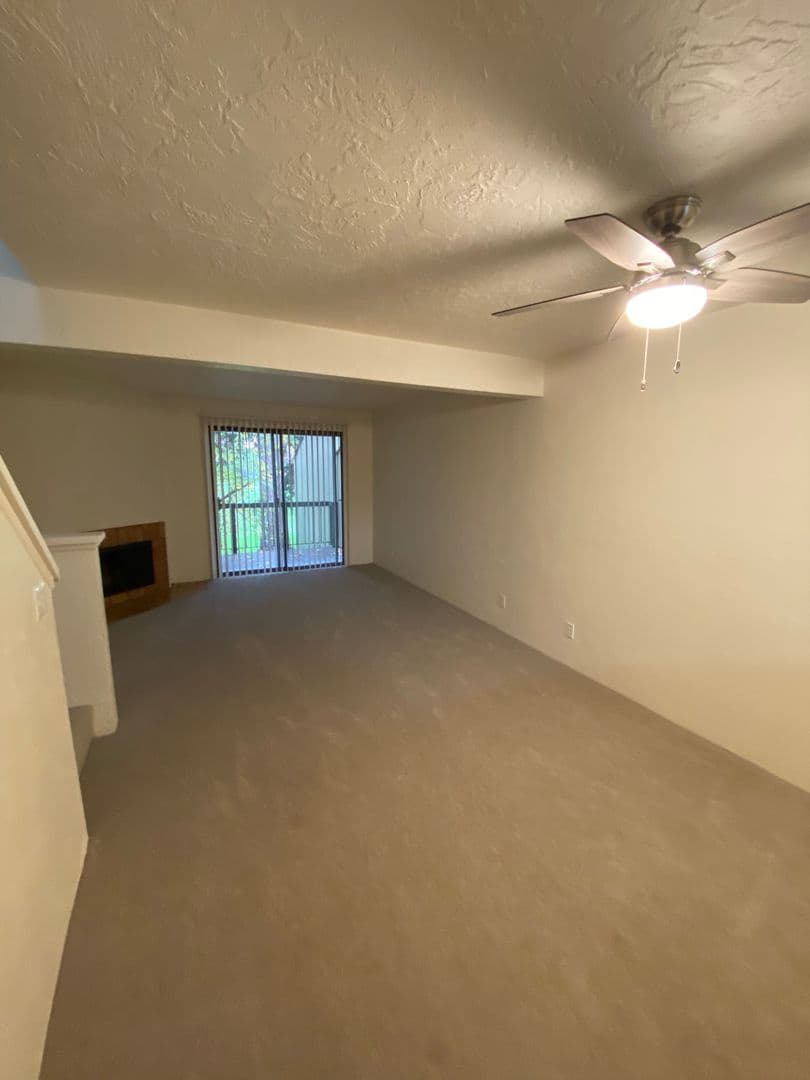 Eugene Apartment: 1800 Cal Young Road