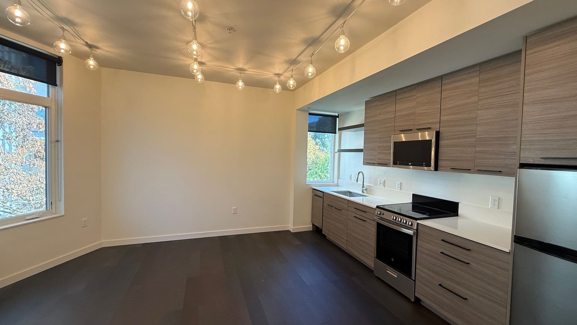 Eugene Apartment: 1030 Ferry St