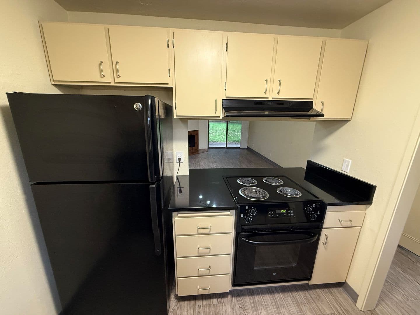 Eugene Apartment: 1800 Cal Young Road