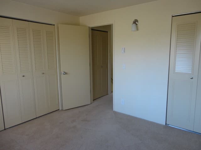 Eugene Apartment: 1800 Cal Young Road