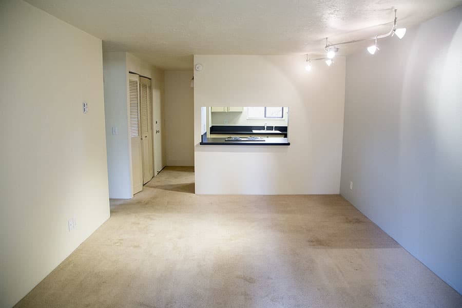 Eugene Apartment: 1800 Cal Young Road