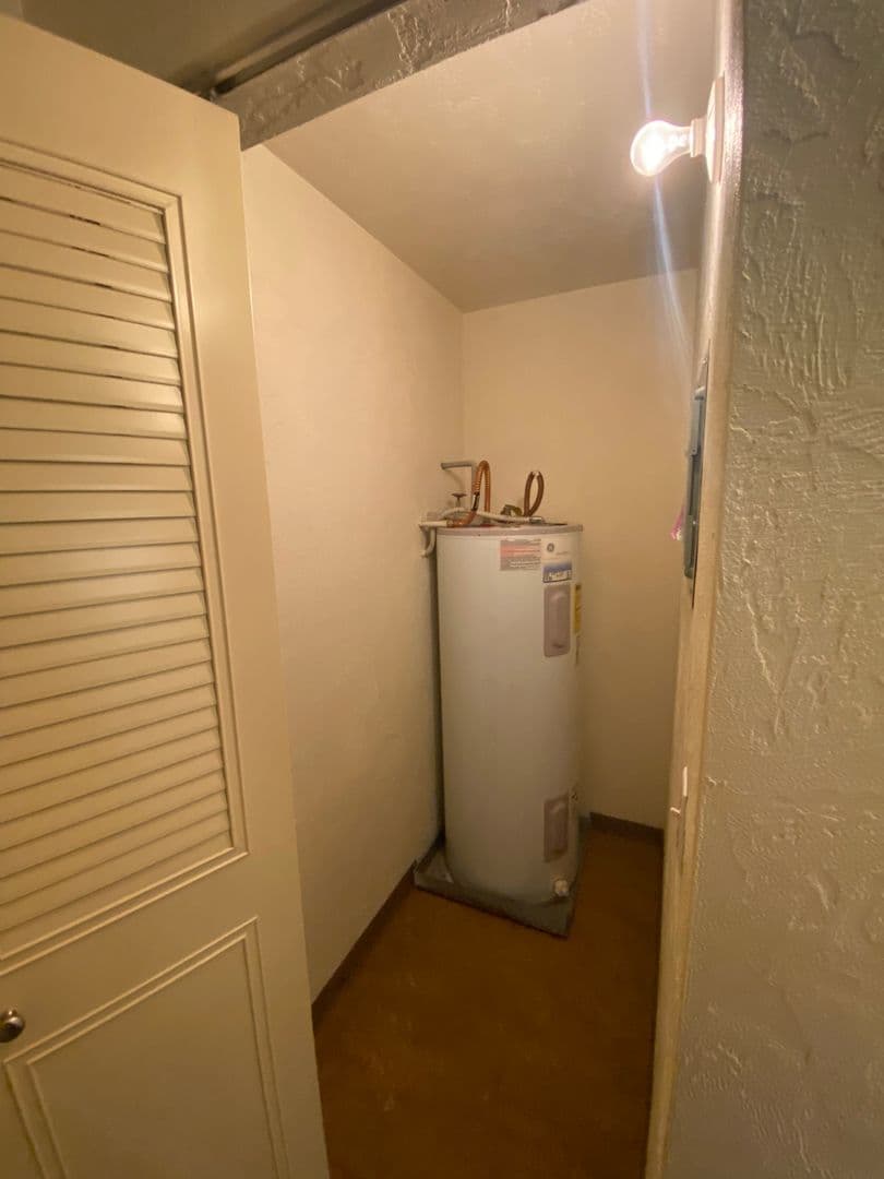 Eugene Apartment: 1800 Cal Young Road