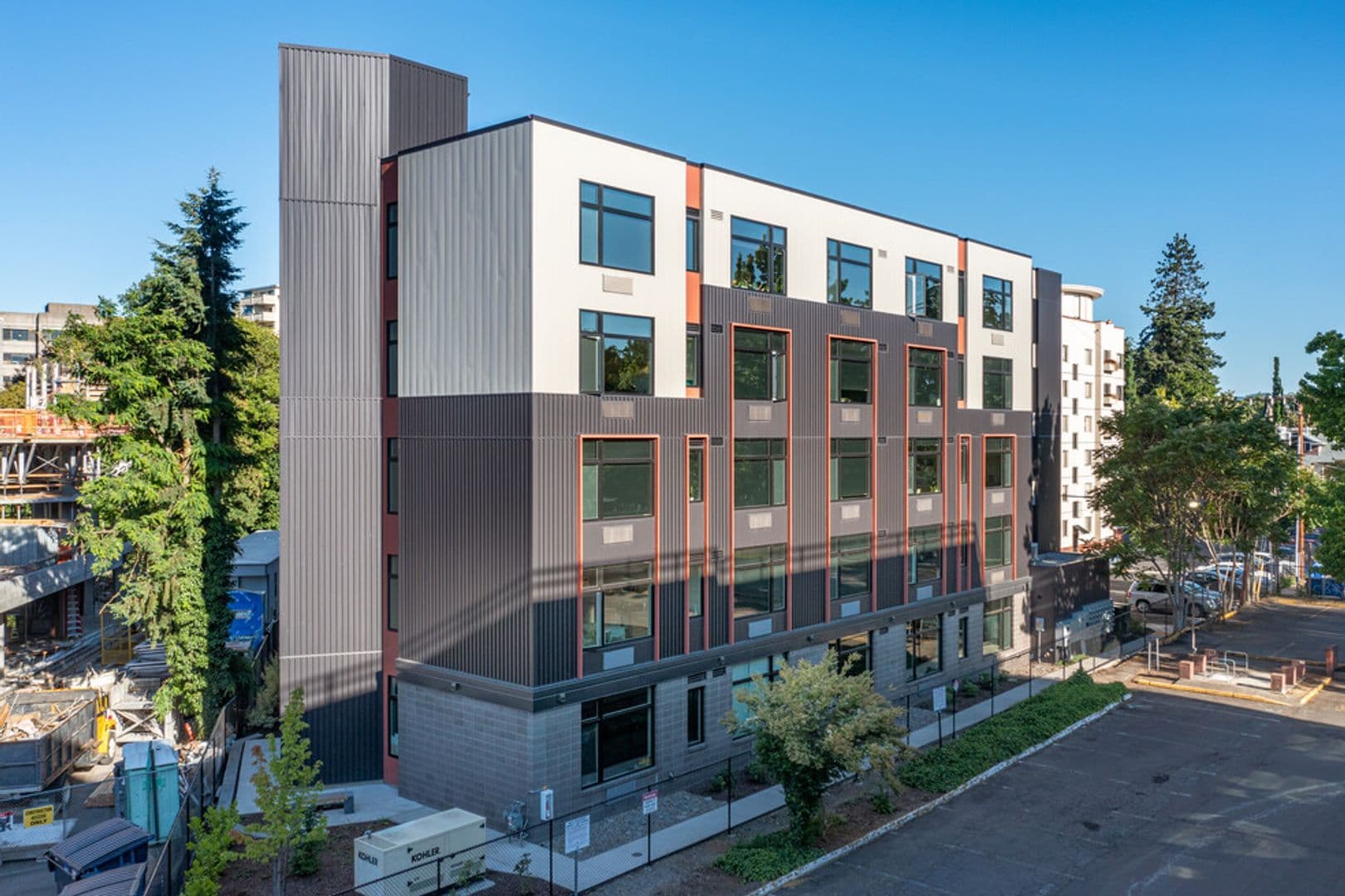 Eugene Apartment: 1030 Ferry St