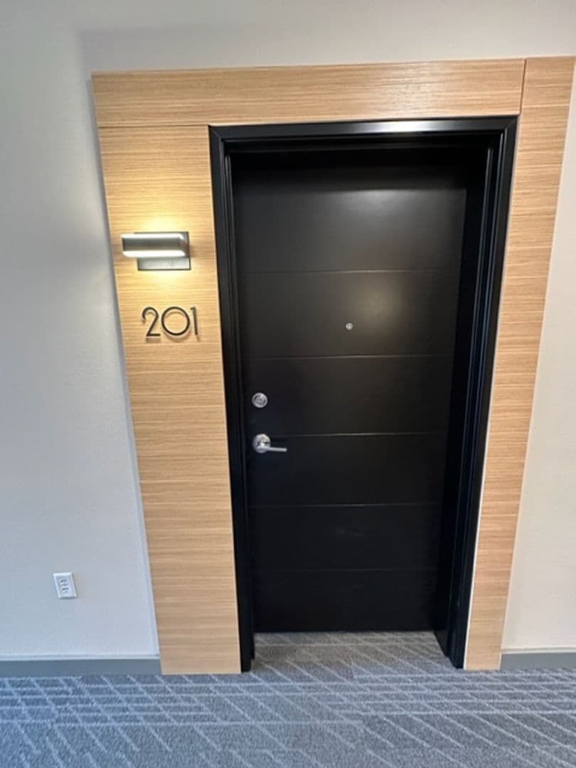 Eugene Apartment: 1030 Ferry St