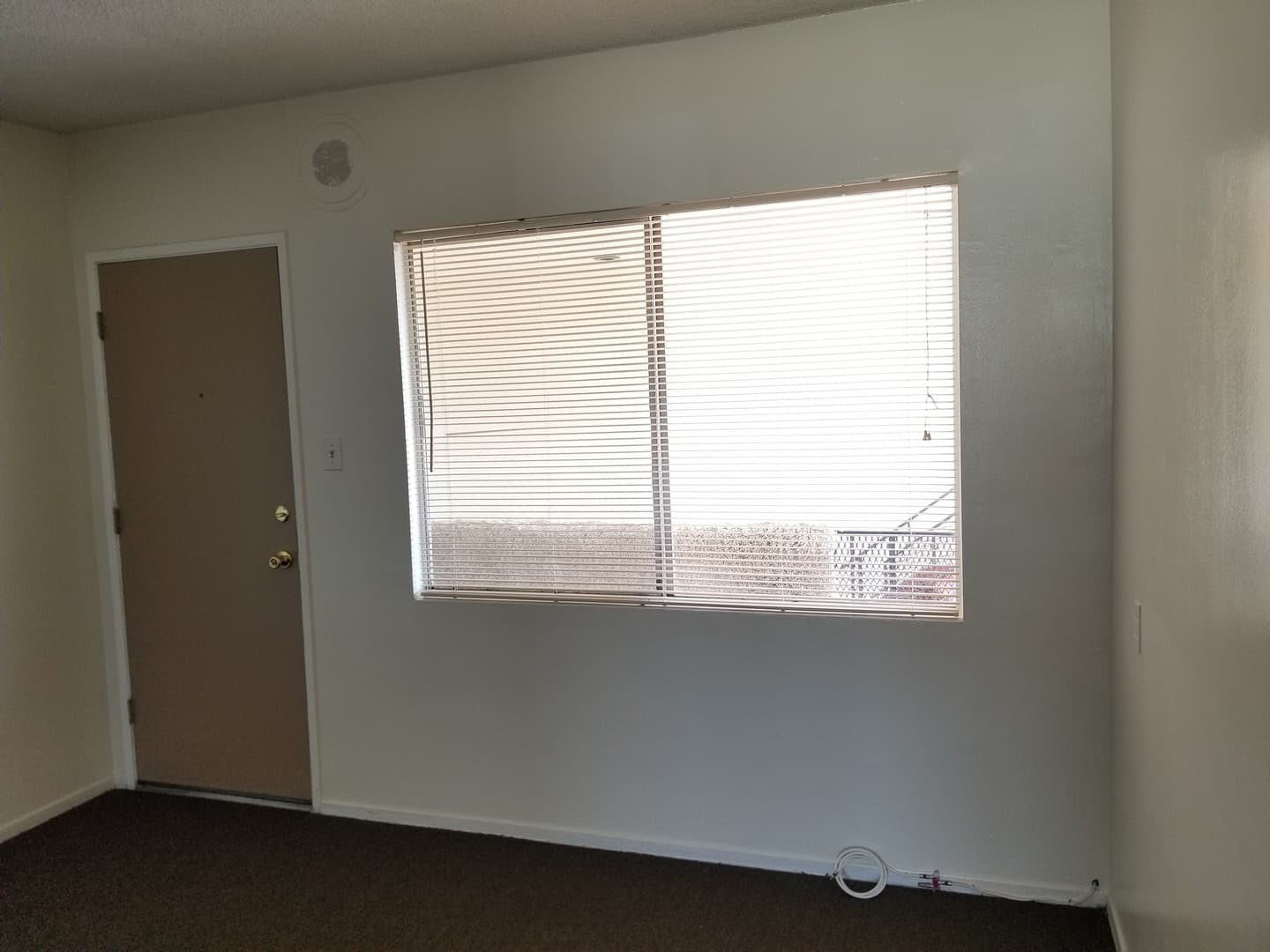 HAWTHORNE Apartment: 12319 Manor Drive