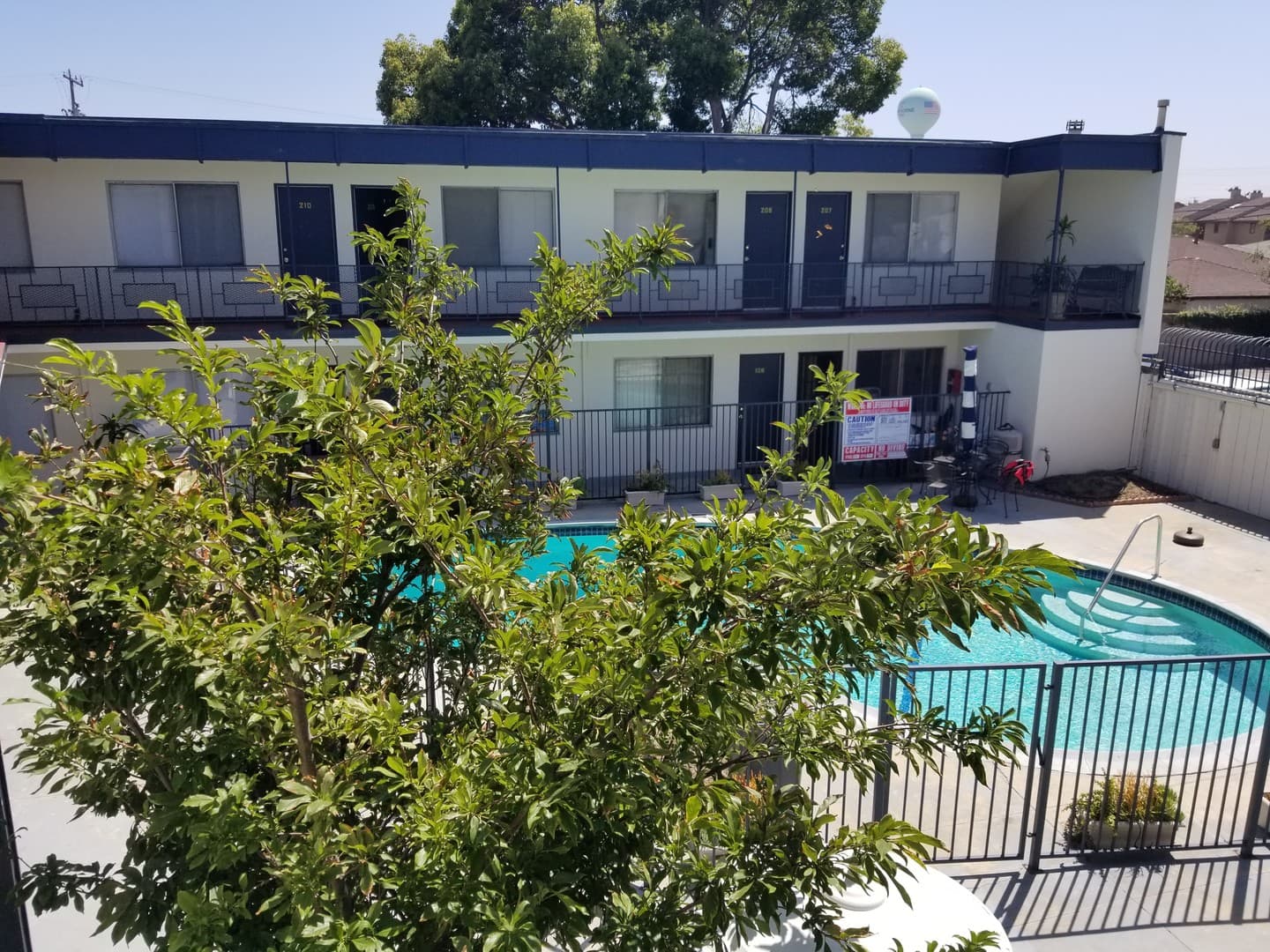 HAWTHORNE Apartment: 12319 Manor Drive