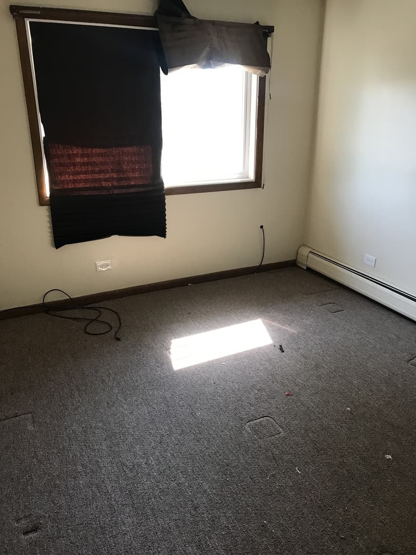 Lansing Apartment: 17723 Exchange Ave