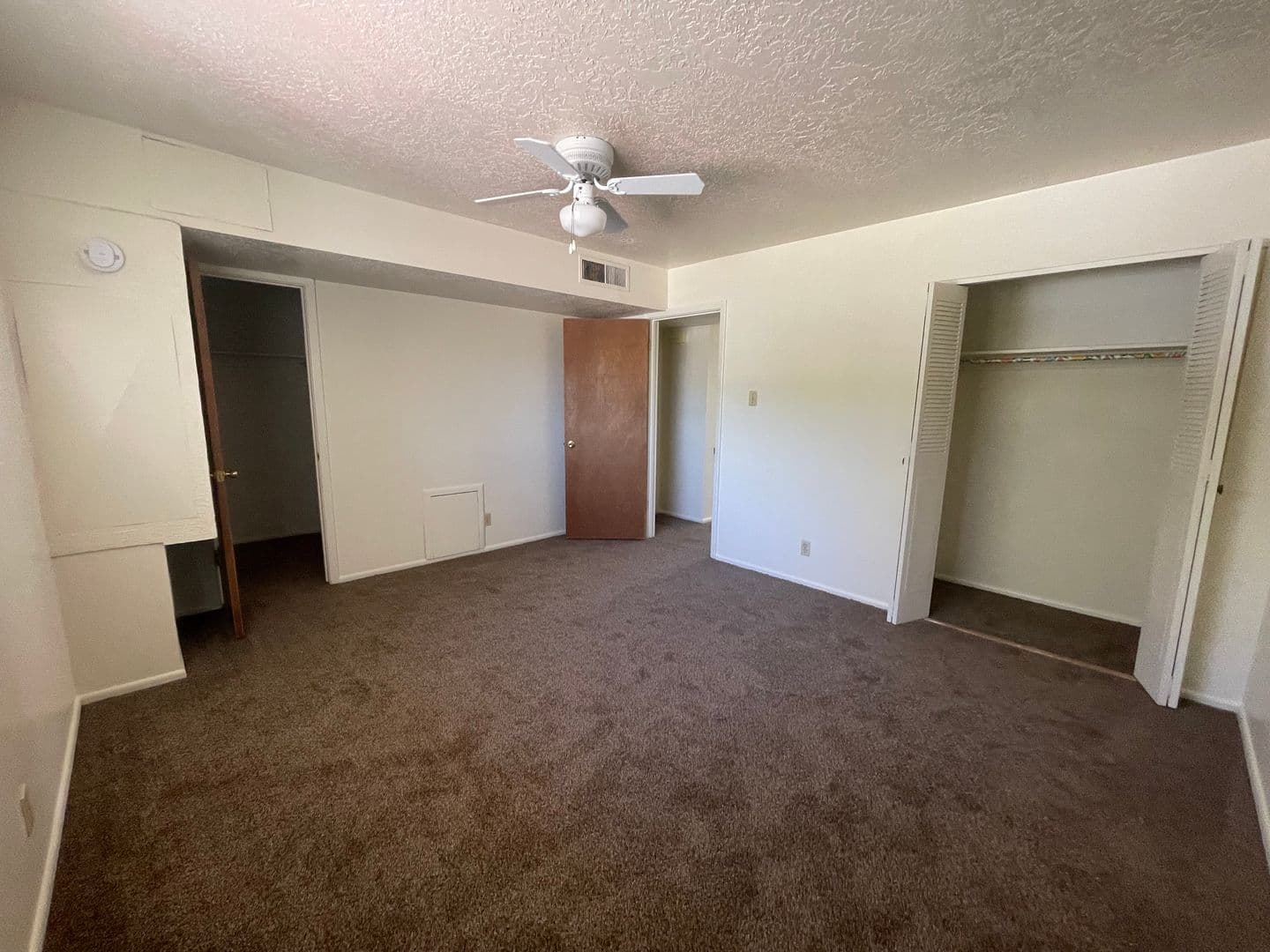 Albuquerque Apartment: 1400 Virginia St. NE