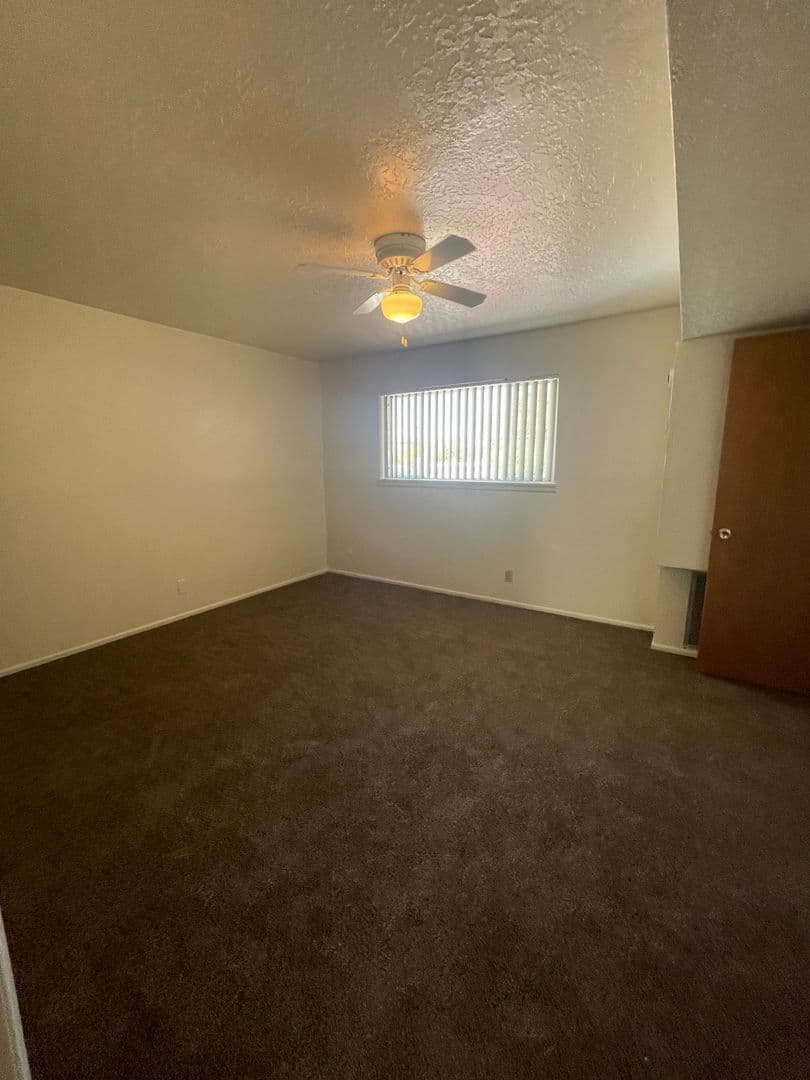 Albuquerque Apartment: 1400 Virginia St. NE