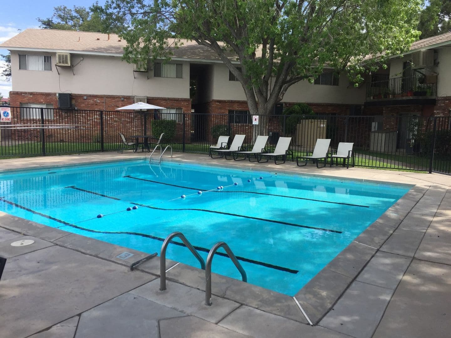 Albuquerque Apartment: 1400 Virginia St. NE