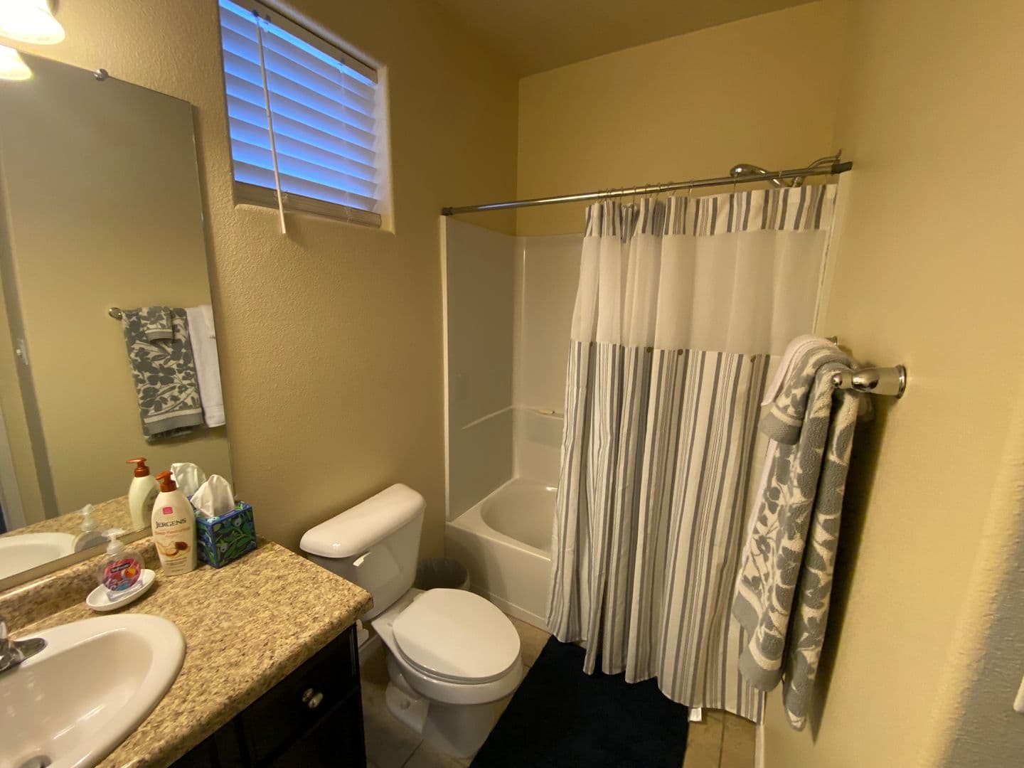 Albuquerque Apartment: General Bradley Street NE