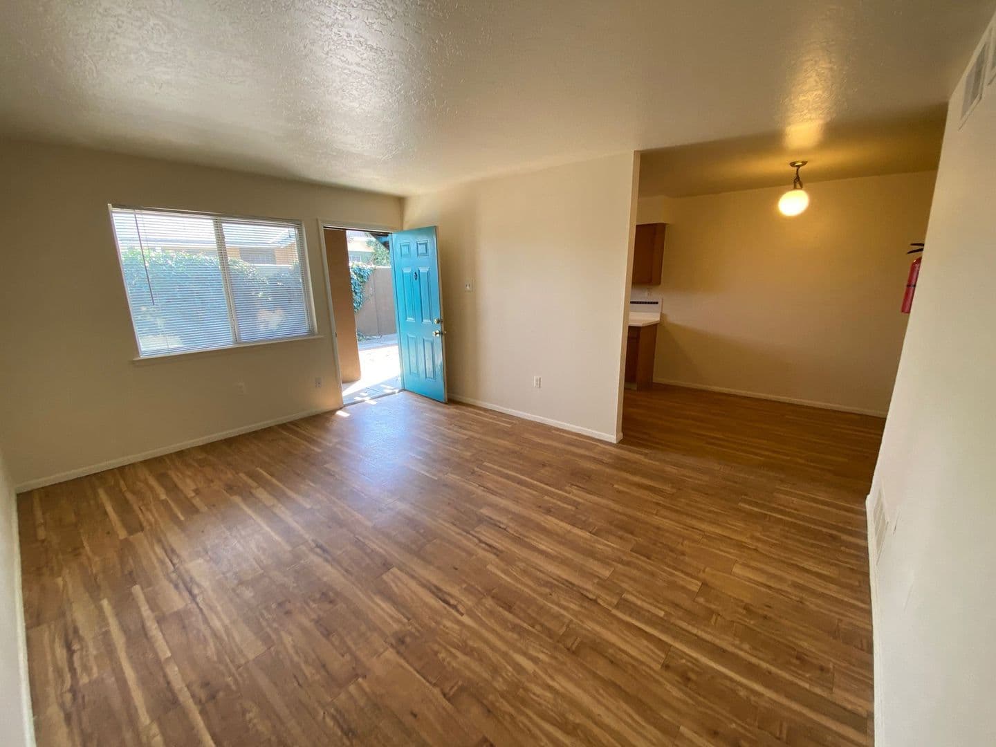 Abq Apartment: 124 Harvard Dr. SE