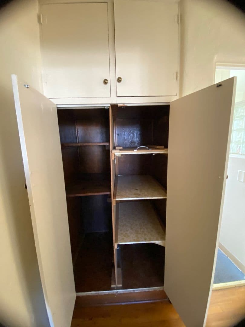 Abq Apartment: 1100-1106 Gold Ave. SW